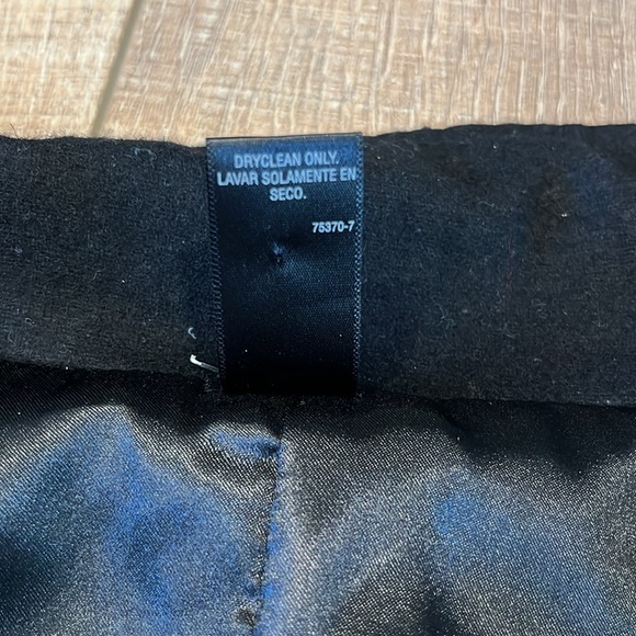 East 5th Solid black lined cape jacket button front & button close arm SZ XL - Picture 9 of 12